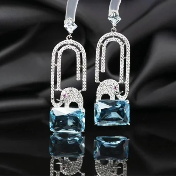 - - 18K GP Blue zircon elephant 🐘 dangle earrings